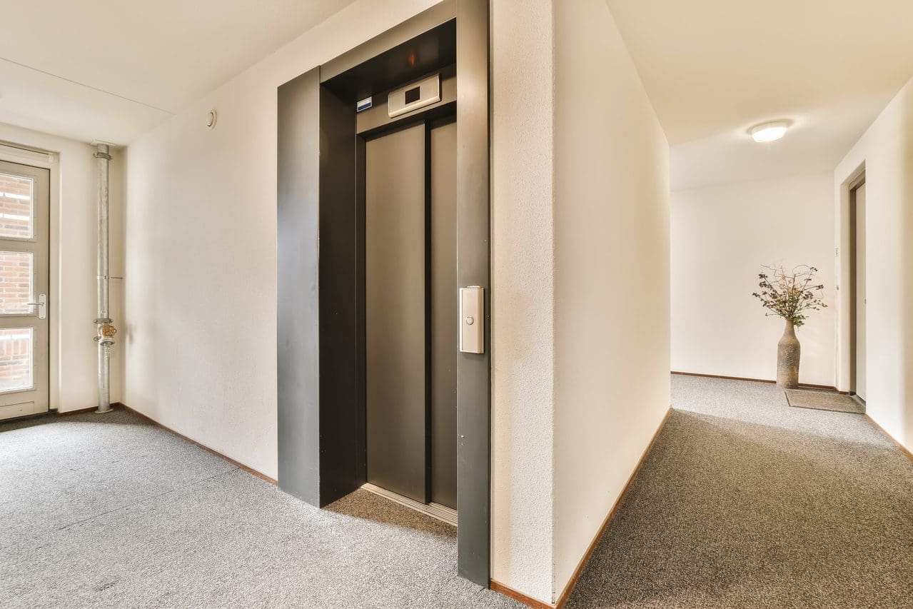 residential elevator cost